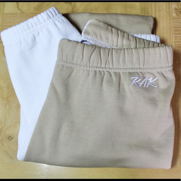 Beige and white colour block sweatpants - Picture 4 of 4